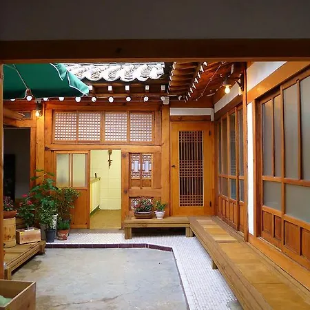 钟路宾馆 